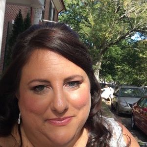 Meet your Posher, Janins